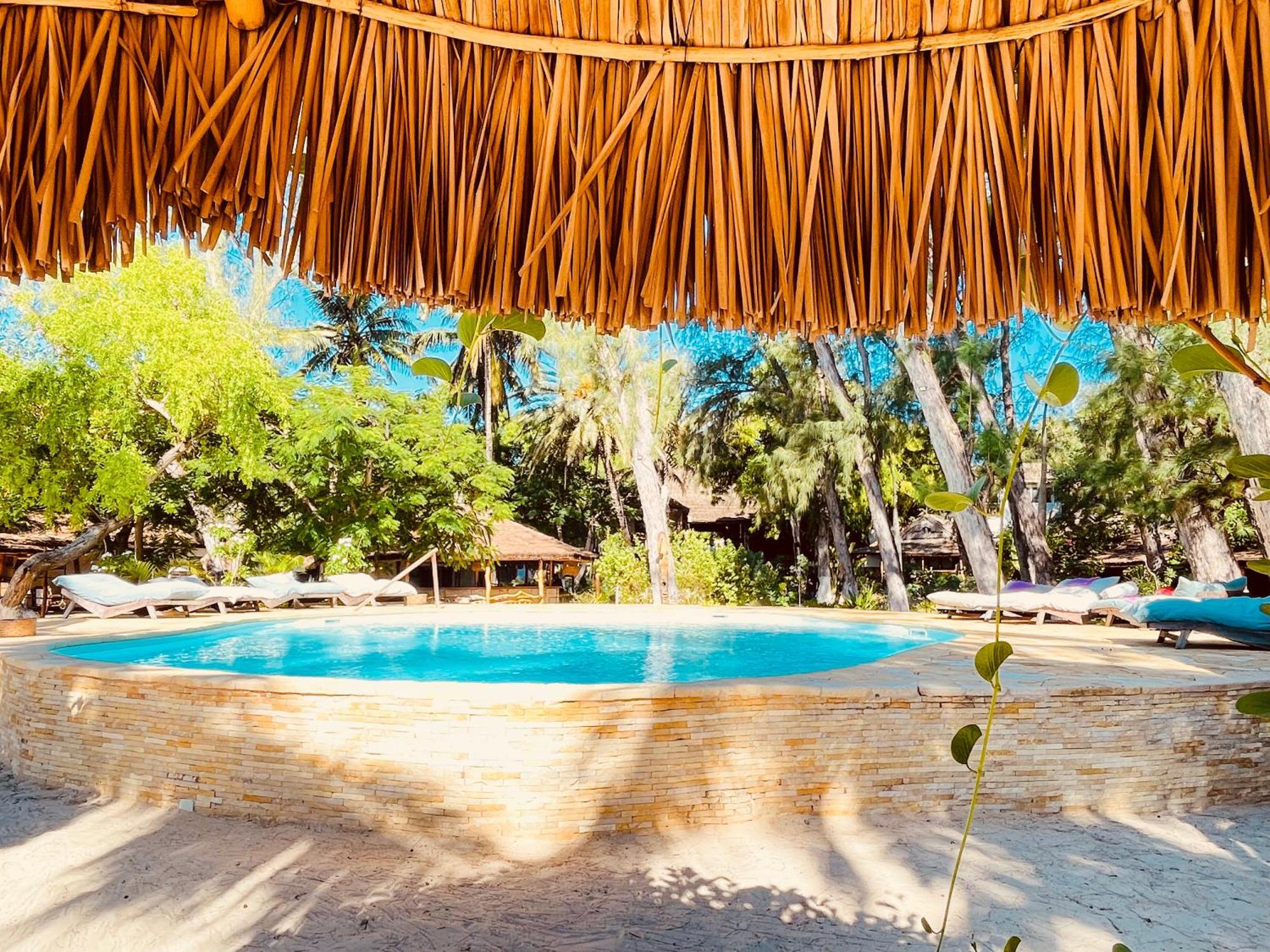 Vovo Telo Lodge Toliara Luaran gambar