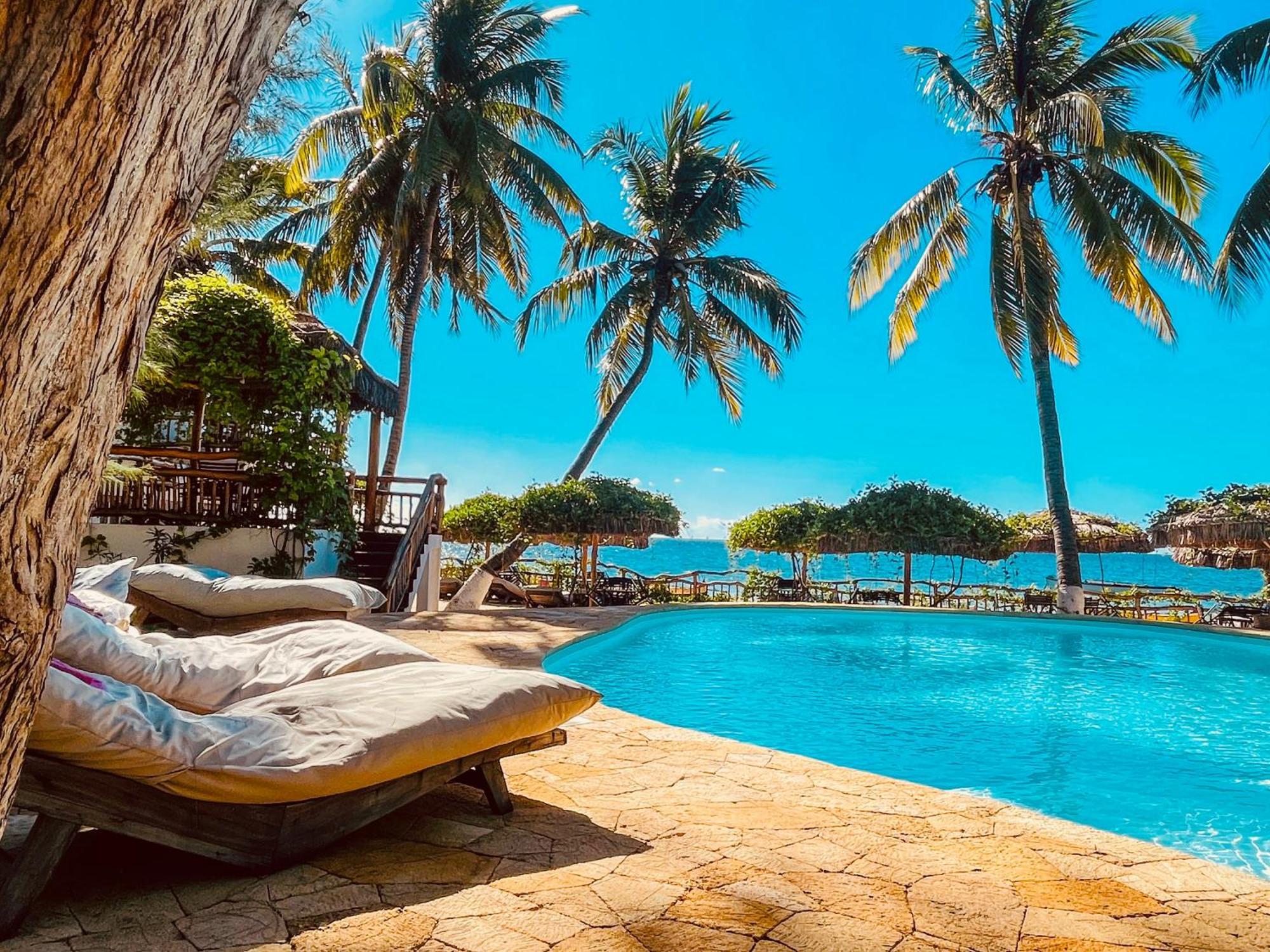 Vovo Telo Lodge Toliara Luaran gambar