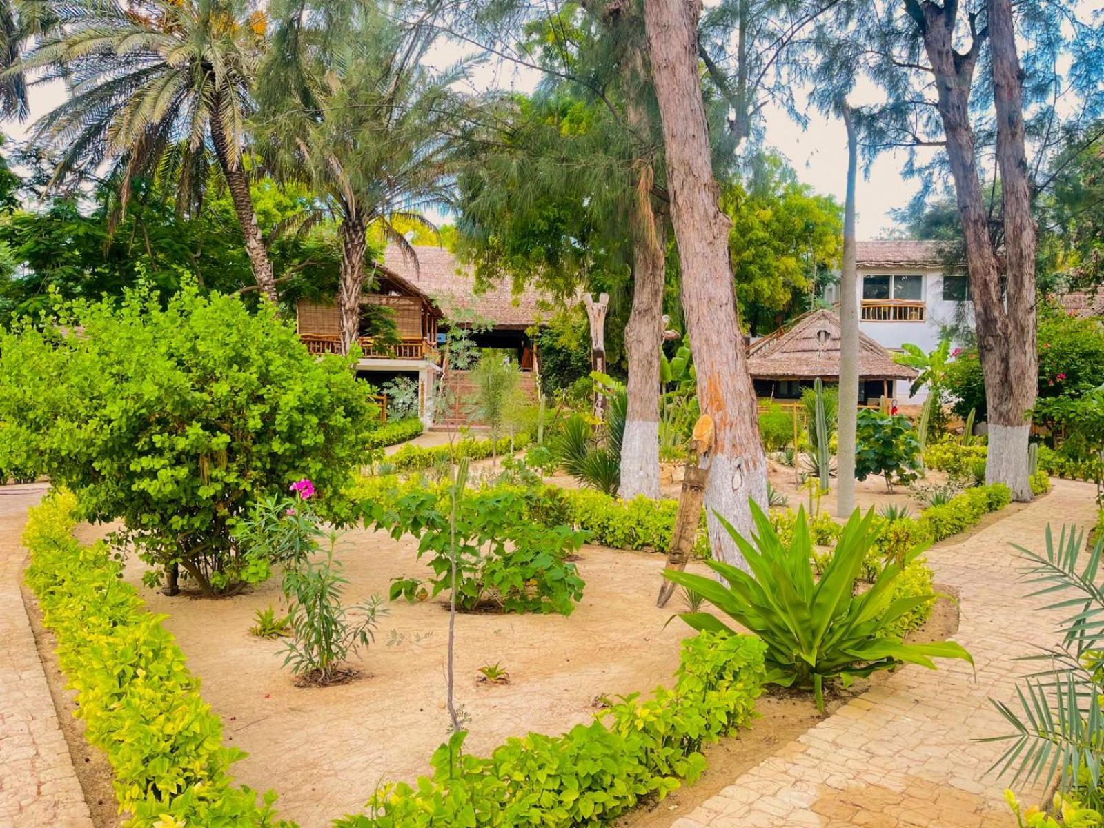 Vovo Telo Lodge Toliara Luaran gambar
