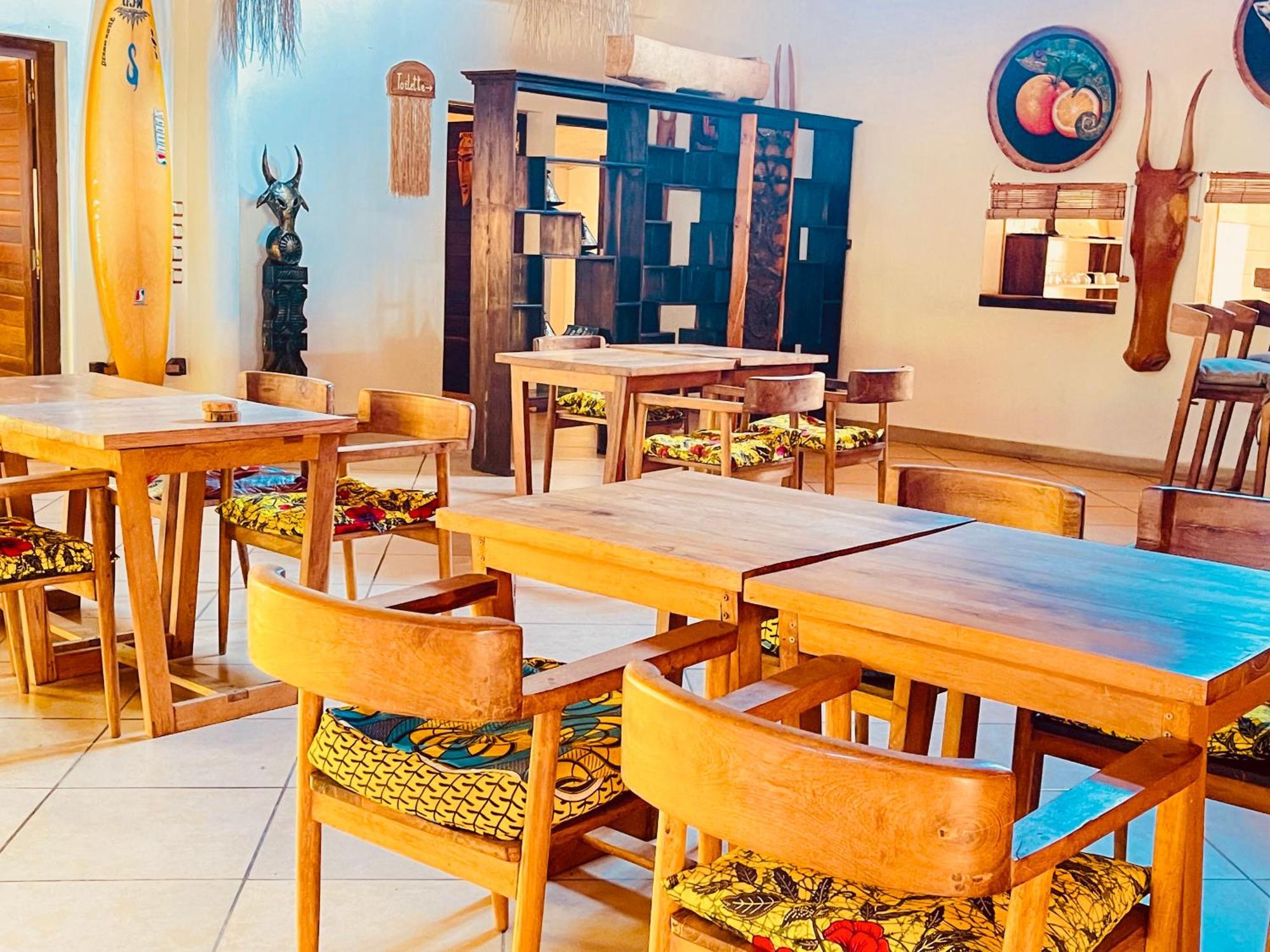 Vovo Telo Lodge Toliara Luaran gambar