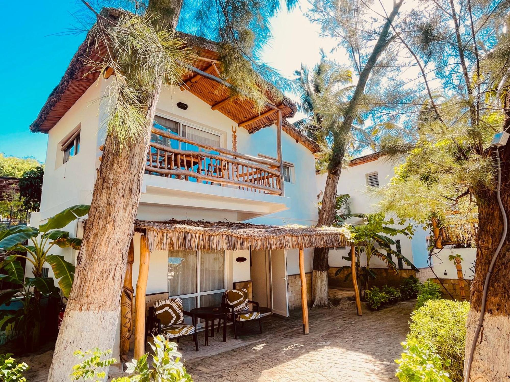 Vovo Telo Lodge Toliara Luaran gambar