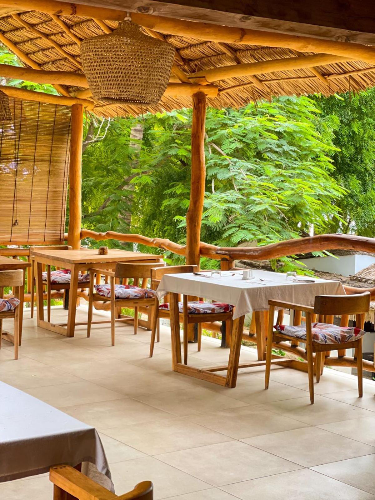 Vovo Telo Lodge Toliara Luaran gambar