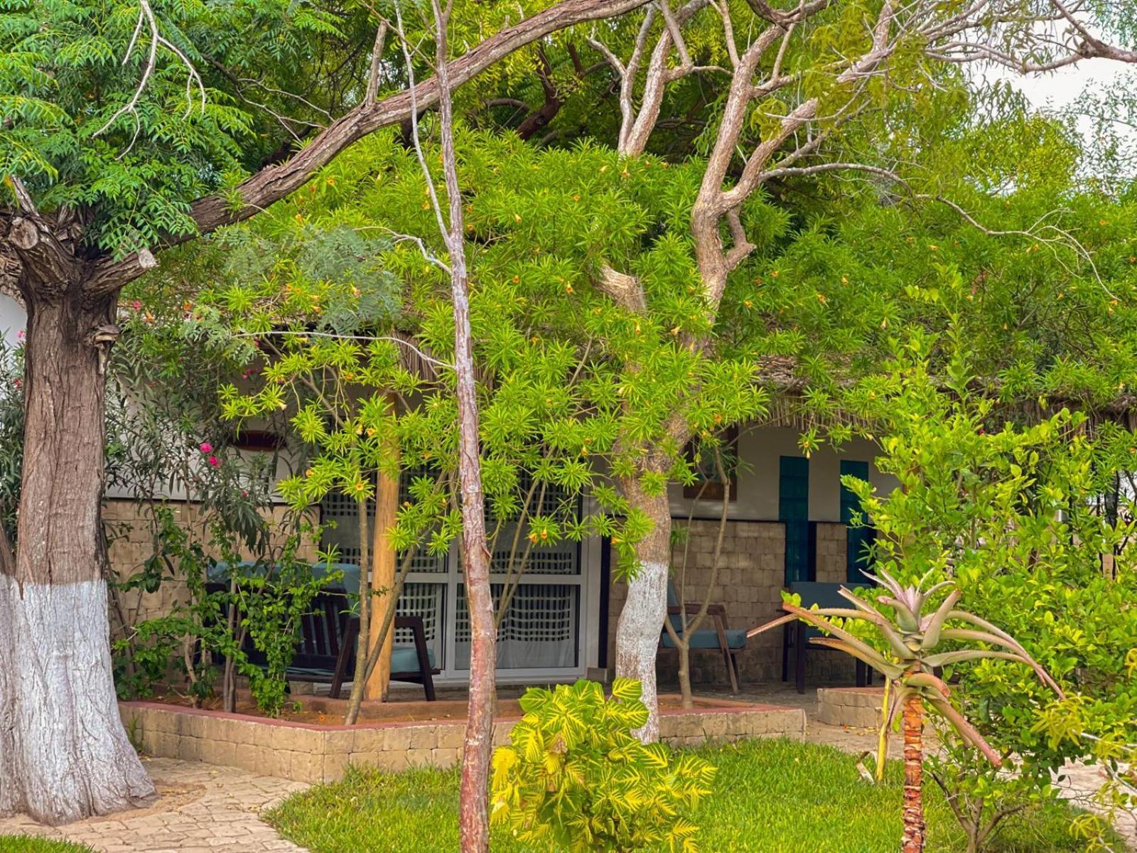 Vovo Telo Lodge Toliara Luaran gambar