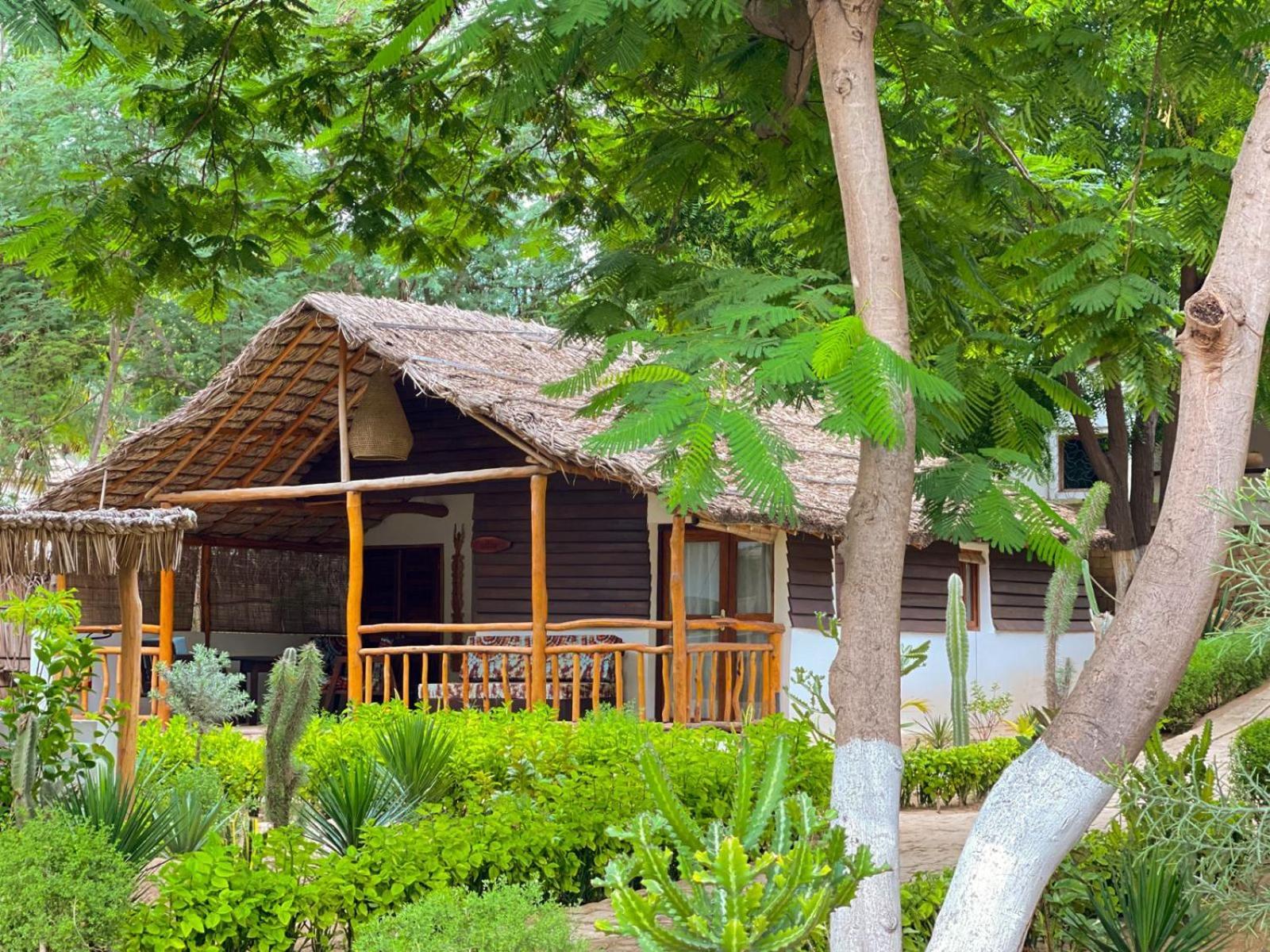 Vovo Telo Lodge Toliara Luaran gambar