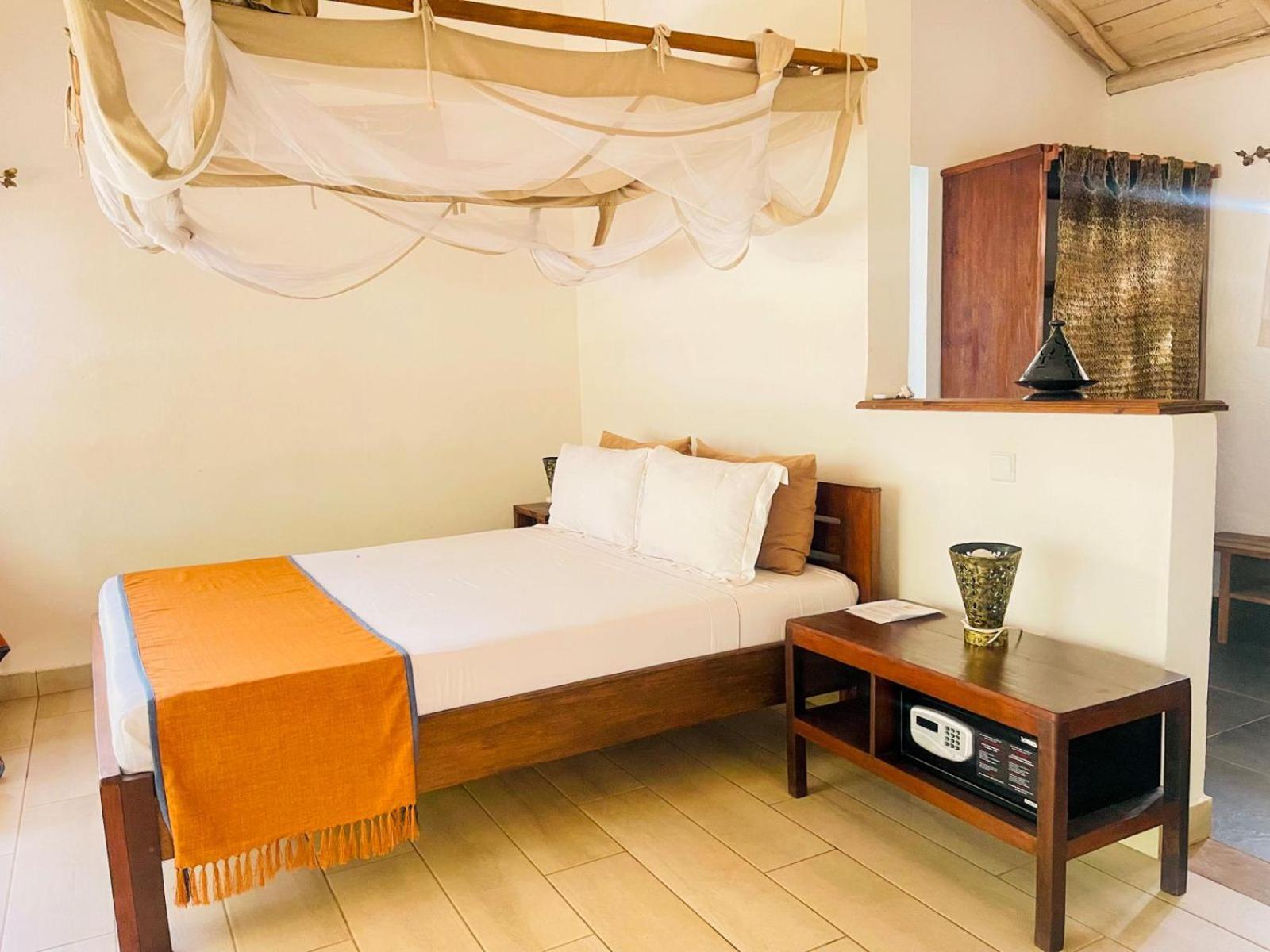 Vovo Telo Lodge Toliara Luaran gambar