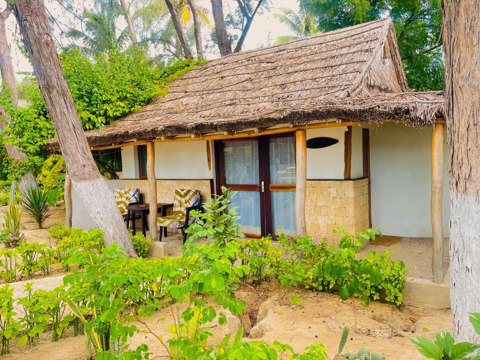 Vovo Telo Lodge Toliara Luaran gambar